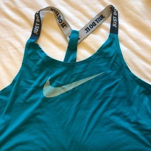 nike dri fit crop tank